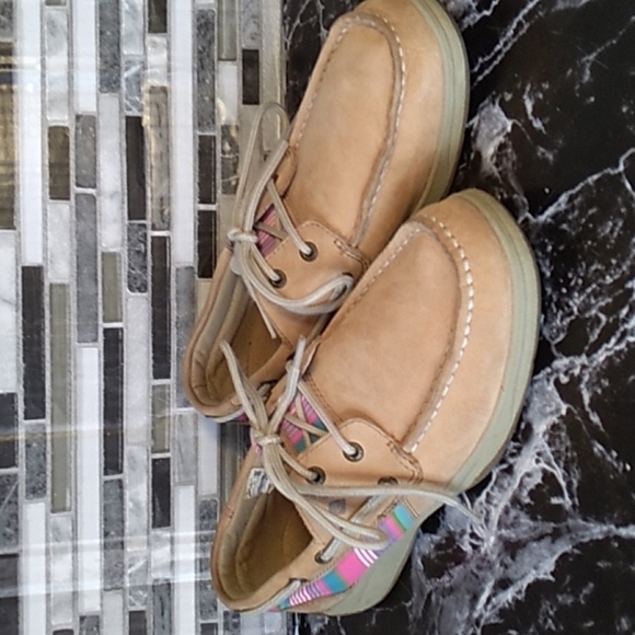 Girls 4.5 Sperry dock preppy shoes - Picture 1 of 7